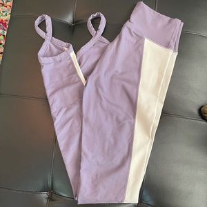 Fabletic leggings with foot loop strap